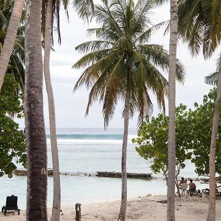 Hotel Surf Camp Thulusdhoo